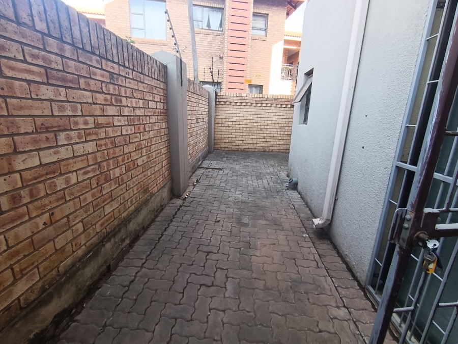 To Let 1 Bedroom Property for Rent in Die Bult North West